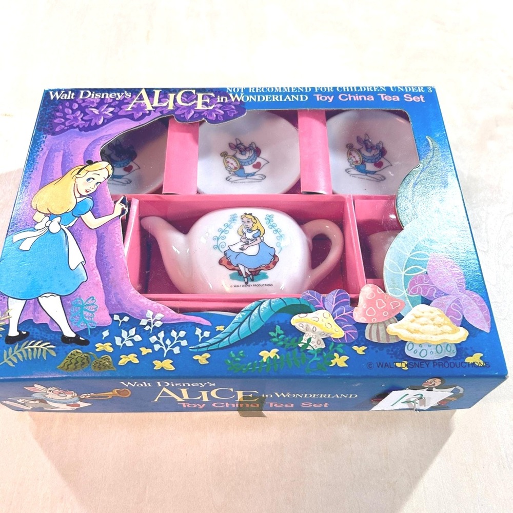 Disney Alice in Wonderland Toy China Tea Set Miniature Japan Vintage